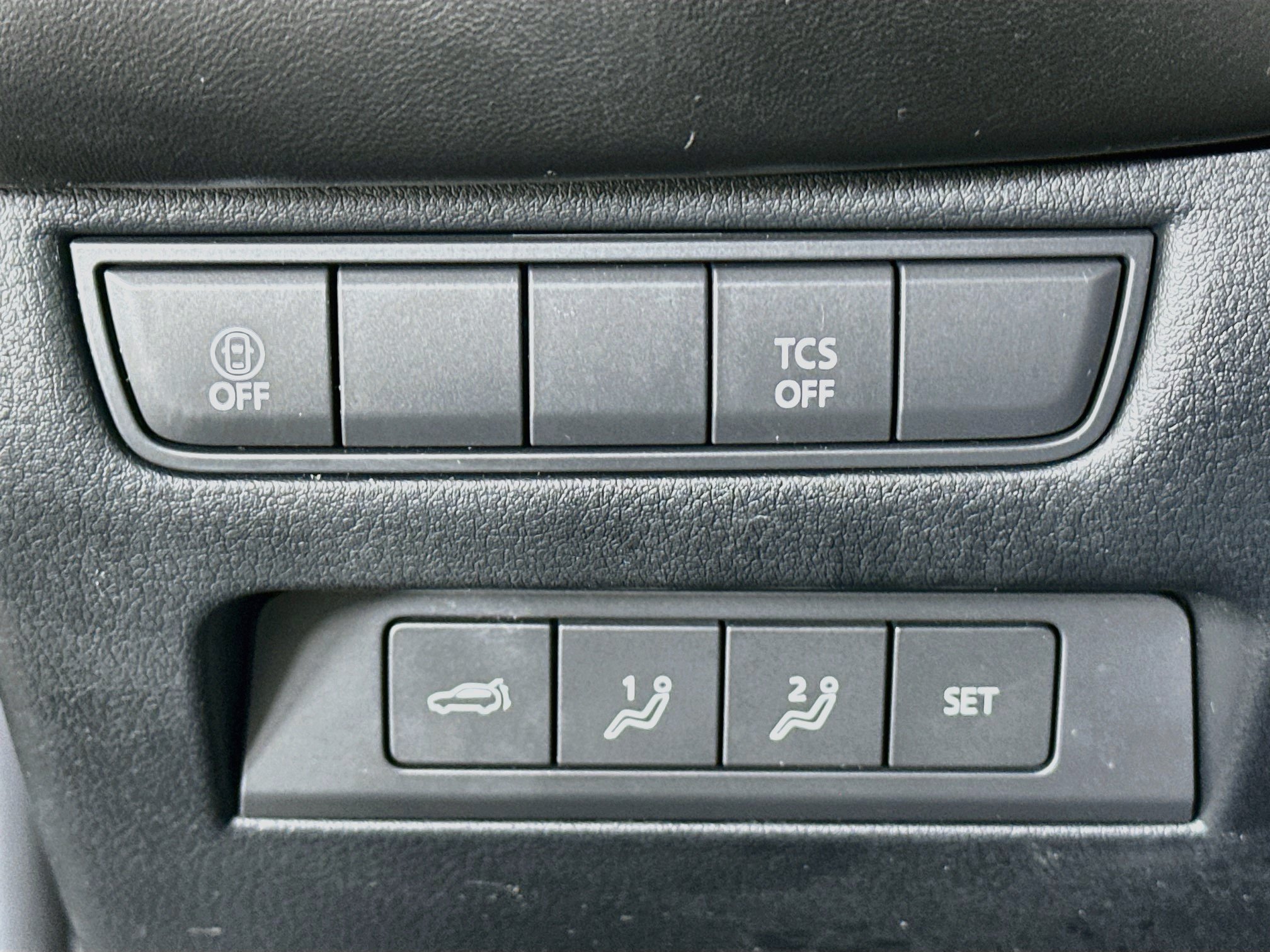 Used 2025 MAZDA CX-50 AWD 2.5 S w/ Premium Plus Pkg image 17