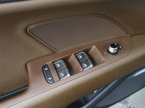 Used 2017 Audi A7 3.0T Premium Plus w/ Cold Weather Package image 39