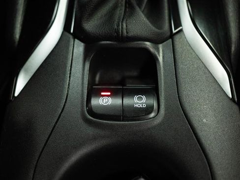 Used 2023 Toyota Corolla Cross HYBRID SE image 20