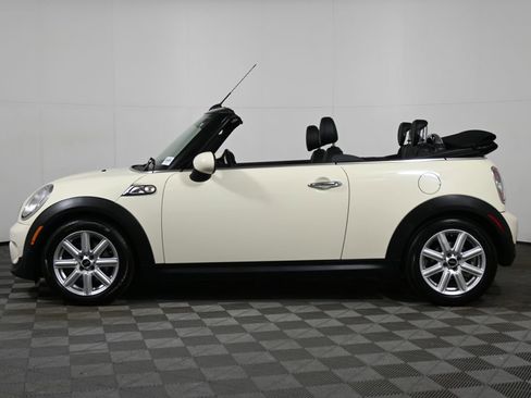 Used 2015 MINI Cooper S image 11