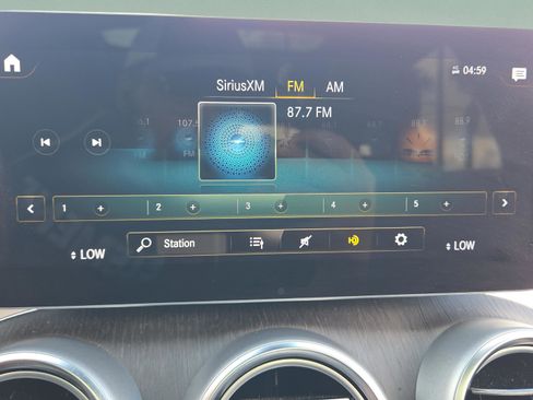 Certified 2022 Mercedes-Benz GLC 300 4MATIC image 28