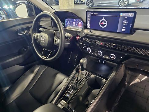 Used 2024 Honda Accord EX-L image 39