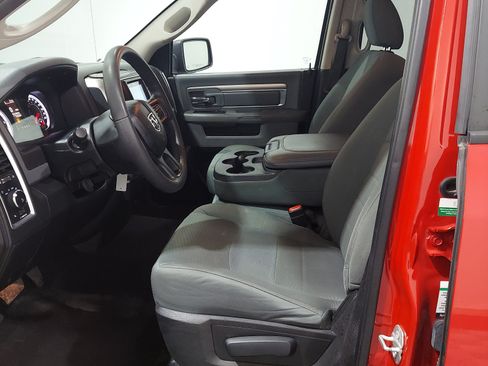 Used 2018 RAM 1500 SLT AWD/4WD image 12