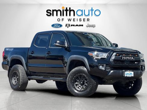 Used 2019 Toyota Tacoma TRD Off-Road AWD/4WD image 2