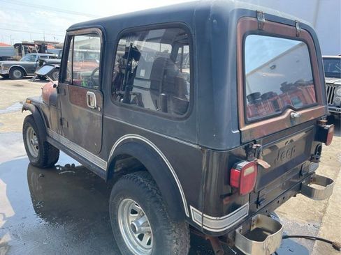 Used 1986 Jeep CJ 7 image 2