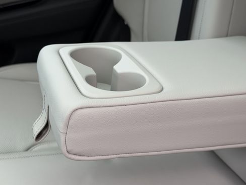 Used 2025 Hyundai Tucson Limited image 31