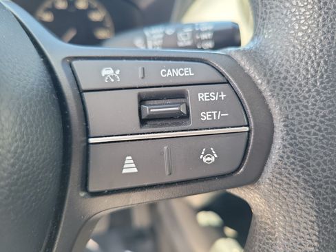 Certified 2024 Honda HR-V LX image 23