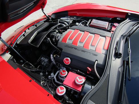Used 2015 Chevrolet Corvette Stingray Convertible w/ 2LT Preferred Equipment Group RWD image 20