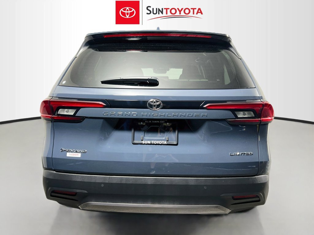 Used 2026 Toyota Grand Highlander AWD Hybrid image 5