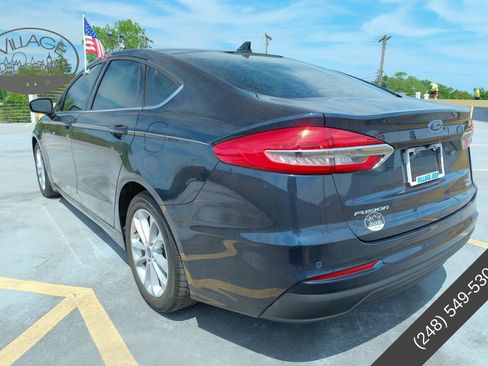 Used 2020 Ford Fusion SE FWD image 5