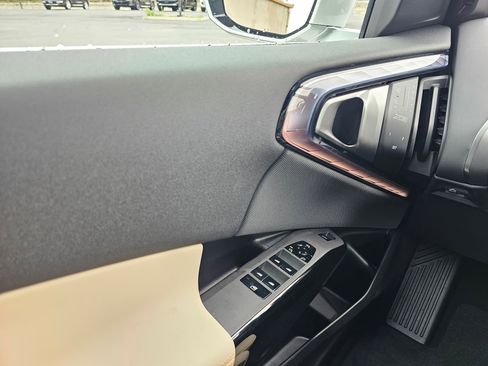 New 2026 BMW X3 xDrive30 w/ Premium Package image 29