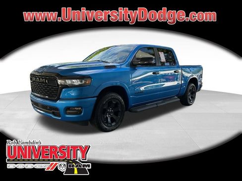 Used 2025 RAM 1500 Big Horn AWD/4WD image 1