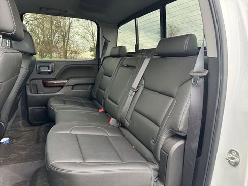 Used 2018 GMC Sierra 1500 SLT image 16
