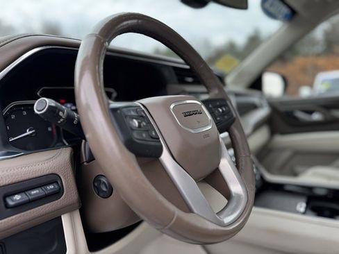 Used 2021 GMC Yukon Denali image 15