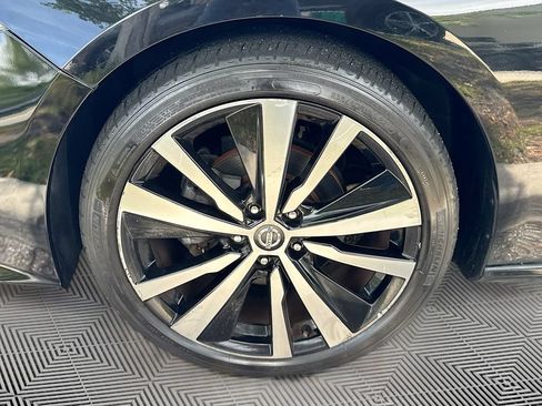 Used 2019 Nissan Altima 2.5 SR FWD image 29