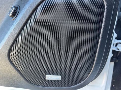 Used 2020 GMC Acadia SLT image 11