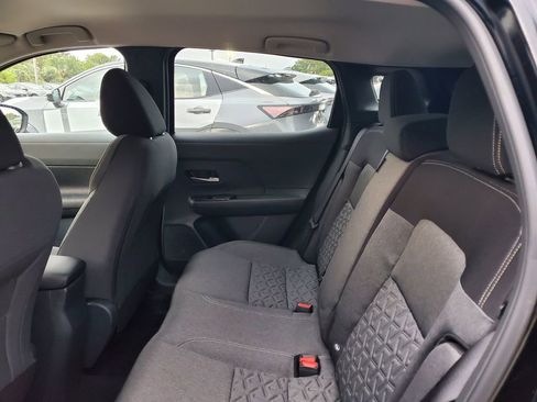 New 2026 Nissan Kicks SV w/ SV Premium Package image 5