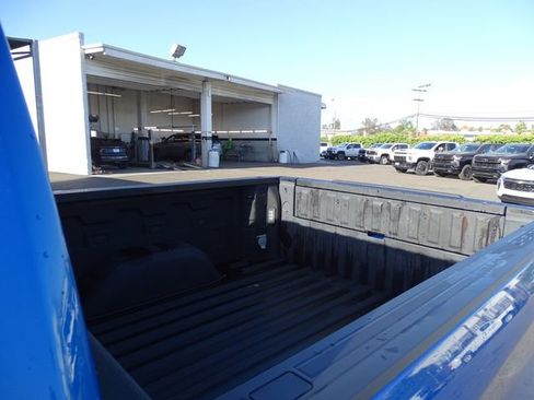 Used 2023 Chevrolet Silverado 1500 LT w/ Leather Package AWD/4WD image 46