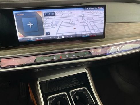 Certified 2023 BMW 760i xDrive AWD/4WD image 21