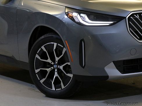 Used 2025 BMW X3 xDrive30i image 3