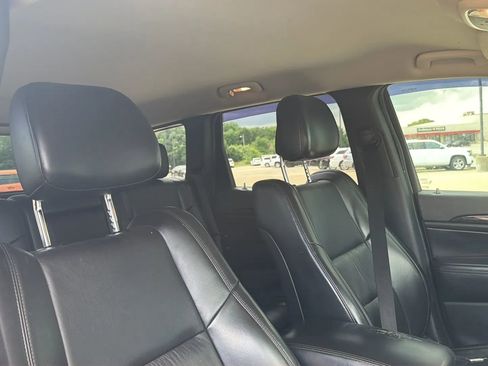 Used 2011 Jeep Grand Cherokee Laredo AWD/4WD image 78