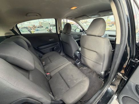Used 2021 Honda HR-V LX image 12
