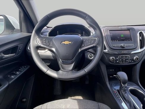 Used 2024 Chevrolet Equinox LT FWD image 5