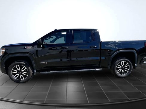 Used 2020 GMC Sierra 1500 AT4 w/ AT4 Premium Package AWD/4WD image 3