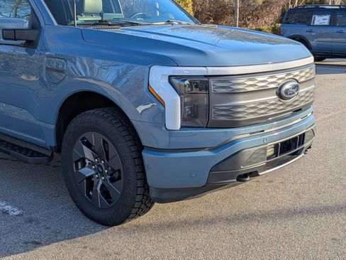 Certified 2023 Ford F150 Lightning Lariat w/ Equipment Group 511A High image 10