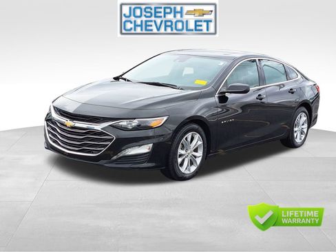 Used 2024 Chevrolet Malibu LT FWD image 2