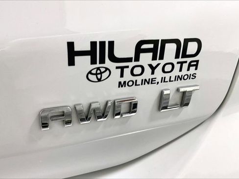 Used 2024 Chevrolet Equinox LT image 8