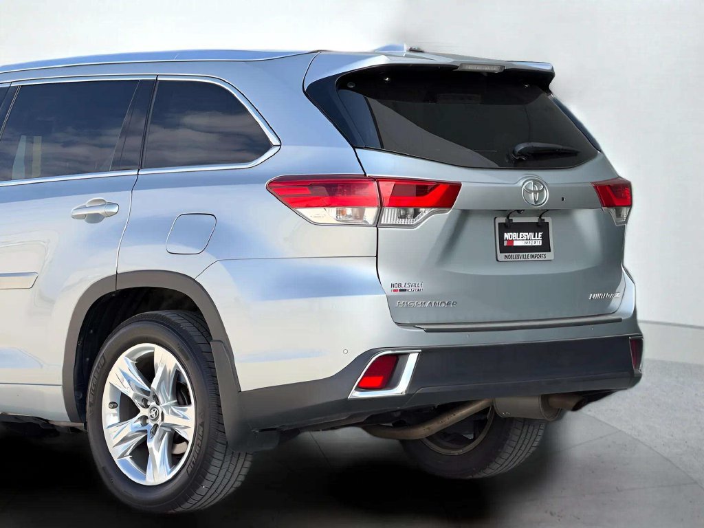 Used 2018 Toyota Highlander Limited AWD/4WD image 37