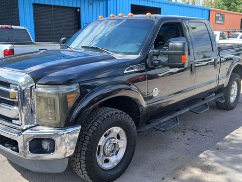 Used 2012 Ford F250 XLT w/ XLT Value Pkg image 2