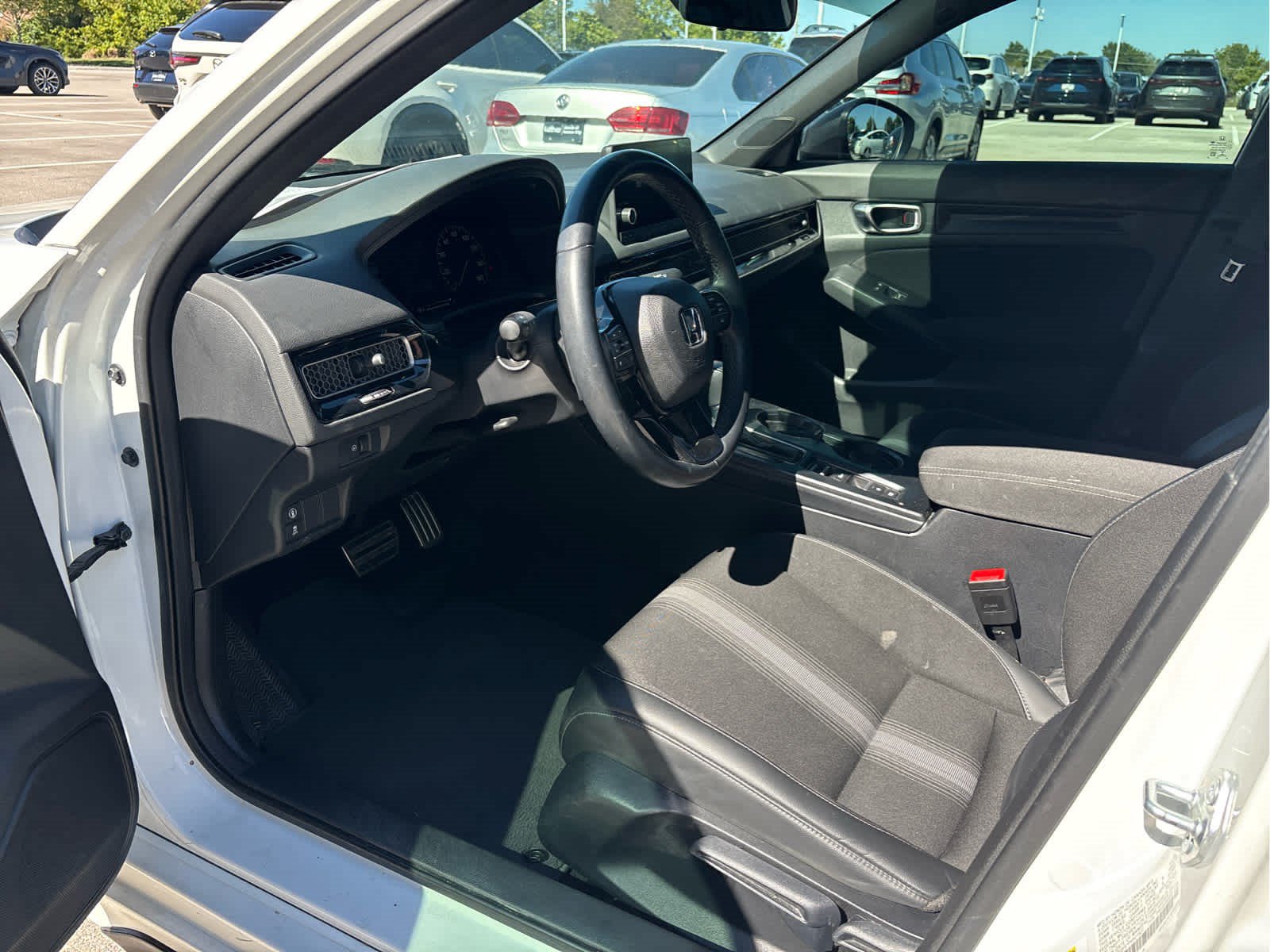Used 2023 Honda Civic Sport image 6