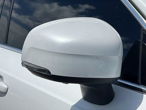 Certified 2023 Volvo XC90 B6 Plus w/ Protection Package Premier AWD/4WD image 28