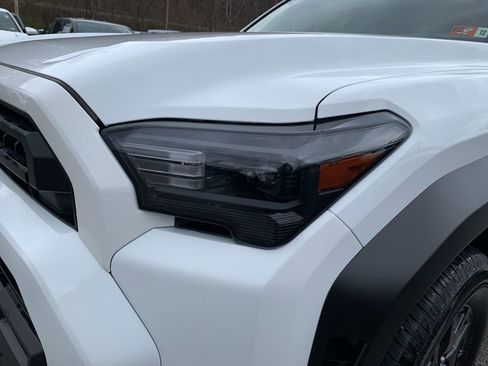 Used 2025 Toyota 4Runner SR5 image 29