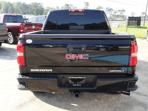 Used 2015 GMC Sierra 1500 Denali w/ Driver Alert Package AWD/4WD image 4