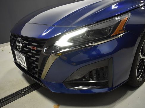 Certified 2023 Nissan Altima 2.5 SR image 11