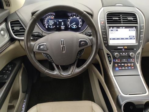 Used 2018 Lincoln MKX Reserve w/ Luxury Package FWD image 22