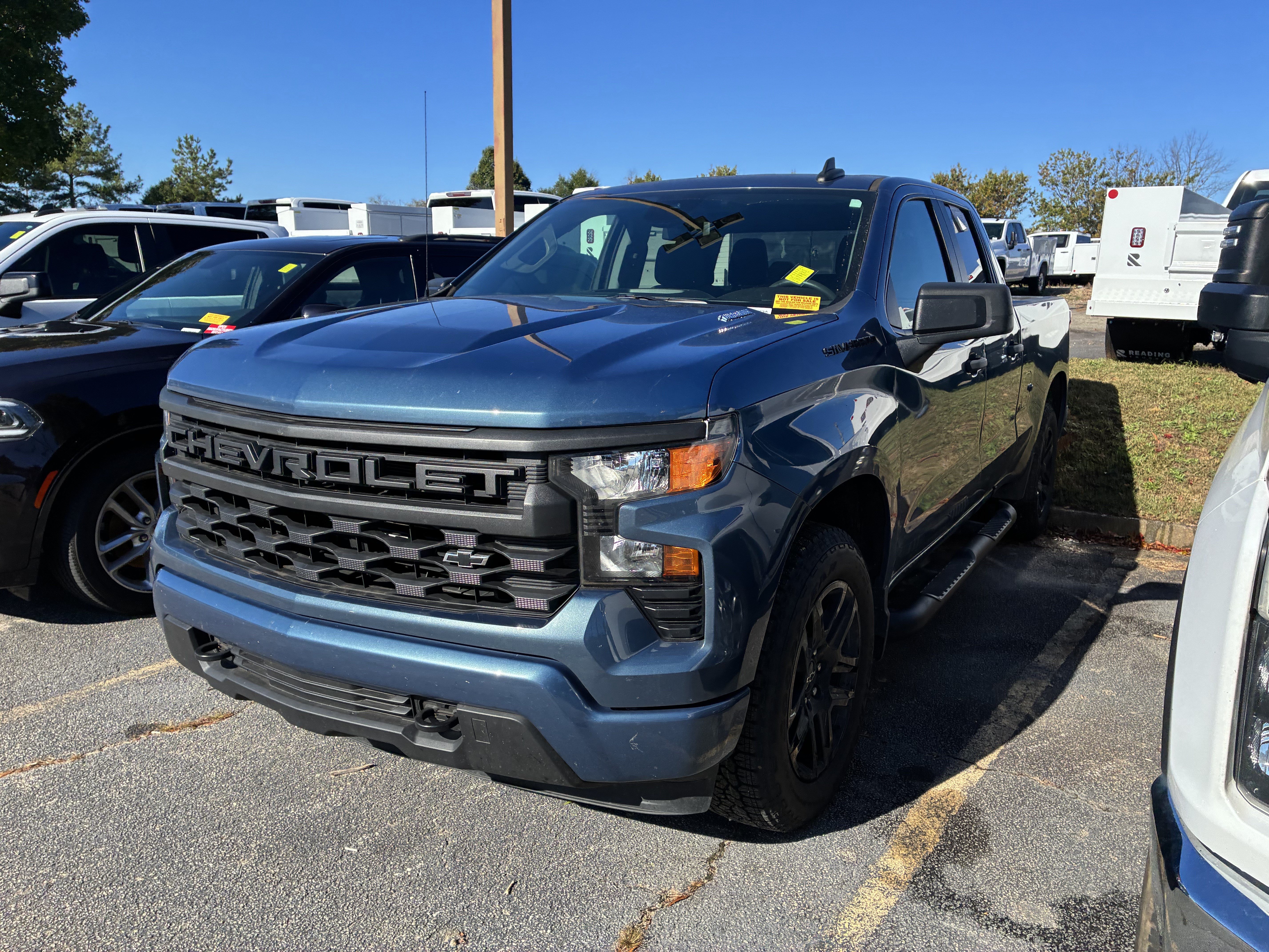 Used 2024 Chevrolet Silverado 1500 Custom w/ Turbomax Blackout Package RWD image 3
