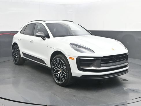 New 2026 Porsche Macan Turbo AWD/4WD image 9