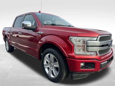 Used 2019 Ford F150 Platinum w/ Trailer Tow Package image 5