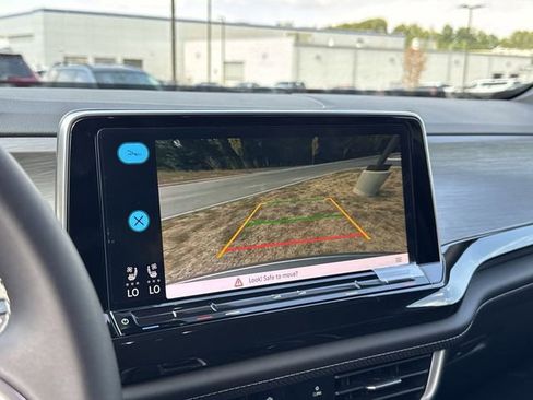 New 2026 Volkswagen Atlas Cross Sport SE image 18