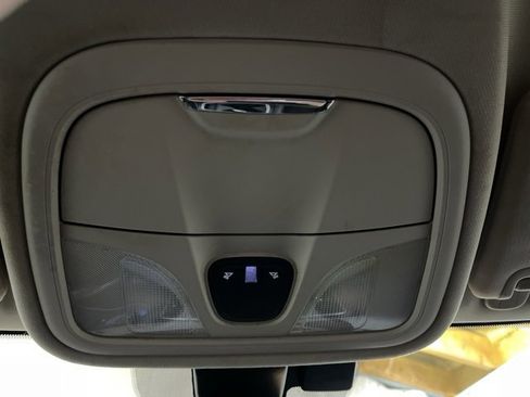 Used 2015 Chrysler 200 Limited w/ Convenience Group image 30