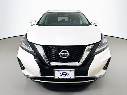 Used 2019 Nissan Murano Platinum image 2