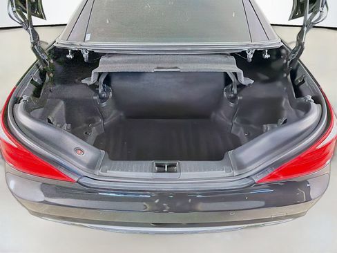 Used 2014 Mercedes-Benz SL 550 image 26