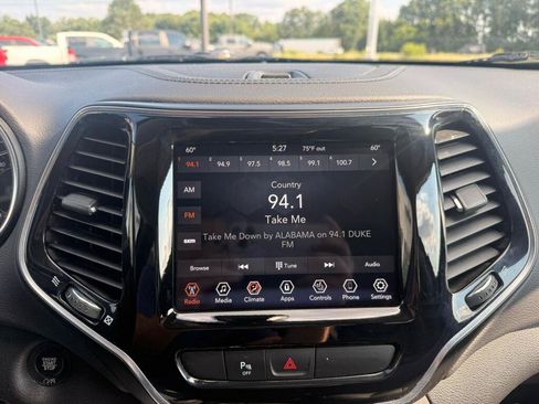 Used 2020 Jeep Cherokee Limited AWD/4WD image 18