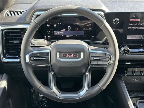 New 2026 GMC Canyon Elevation image 8