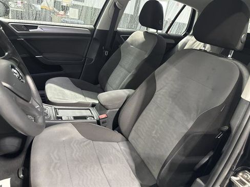 Used 2016 Volkswagen e-Golf SE image 15