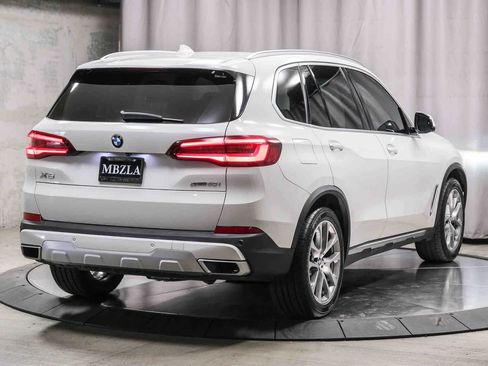 Used 2021 BMW X5 xDrive40i w/ Convenience Package AWD/4WD image 4